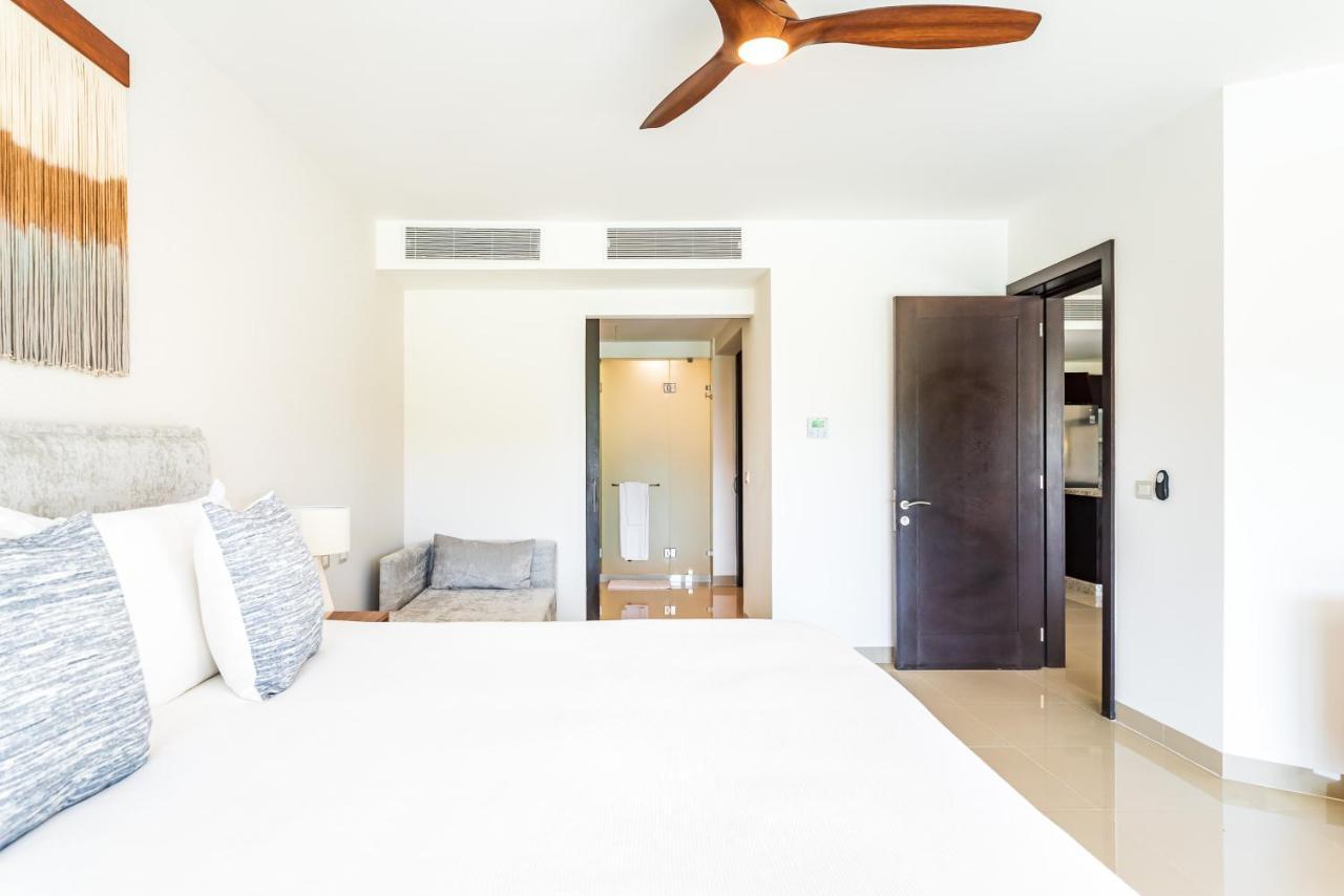 Casa Aruba 403n Apts