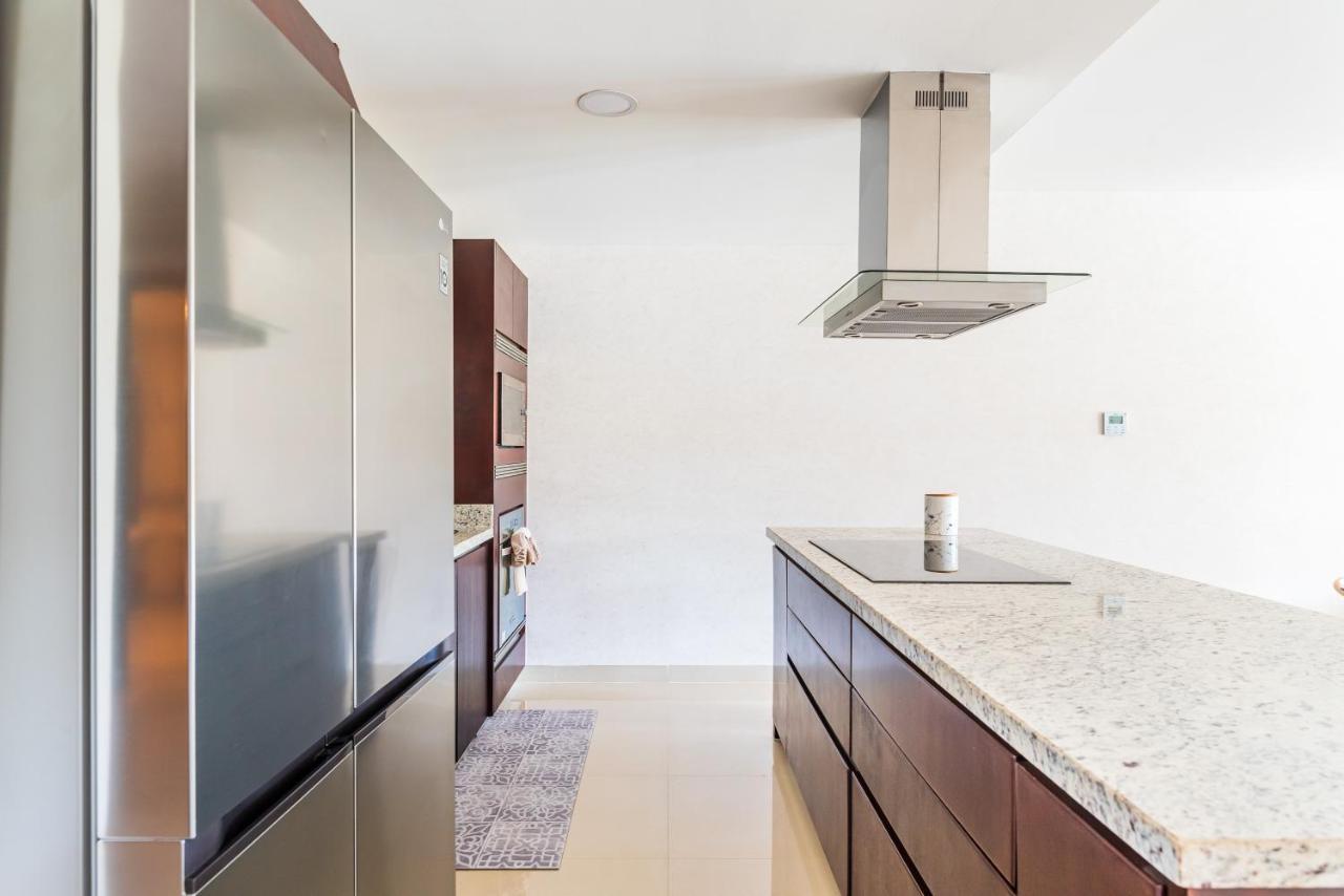 Casa Aruba 403n Apts